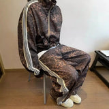 Vintage Leopard Printed Sports Suit Jacket Sweatpants For Men Trendy Digital Printing Striped Vest Style American Retro Brand