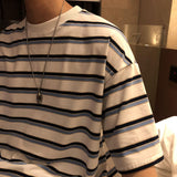 Summer Men T Shirt Striped Fitted Short Sleeve O Neck Japanese Style Streetwear Harajuku Hip Pop Fashion White Couples Male Tee